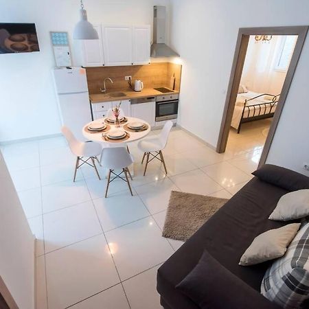 דירות Apartman M&S 1 Kali, Otok Ugljan מראה חיצוני תמונה