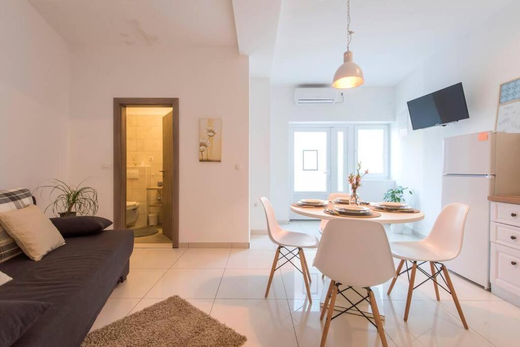 דירות Apartman M&S 1 Kali, Otok Ugljan מראה חיצוני תמונה